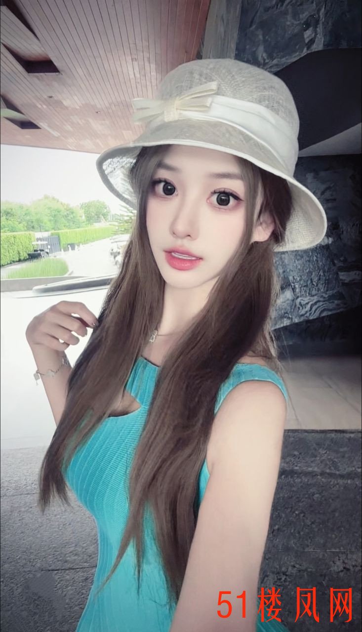 893.jpg