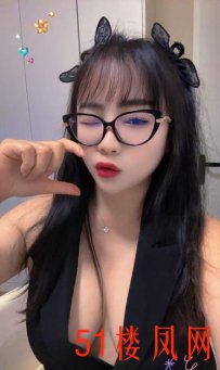 浦东极品骚妹小白虎