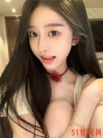 朝气十足00后嫩妹