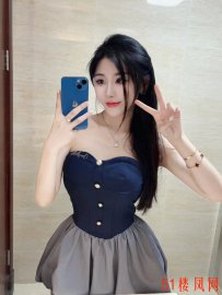 超骚反差婊很泻火